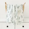 Filtar Swaddling Baby Born Wrap Eucalyptus Lämna tryckt organisk bambu bomull Muslin Swaddle Bedding Cover Born 230512