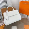 حقيبة حمل كبيرة 4 ألوان حقيبة يد أعلى مصممة حقائب الكتف الفاخرة بوالس بودي أزياء حقائب اليد الفنية