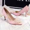 Dress Shoes 2023 Arrival White Pointed Toe Wedding Woman High Heeled Pumps Thin Heel 8cm Party Beading