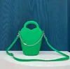 Nova cadeia de cinto europeus e americanos de balde de bolsas de balde de faixa de cinto de crossbody bolsas de ombro