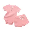 Pyjama's 2 stks babyjongen kleren geboren vaste bodysuitsshorts katoen unisex baby sets pyjama's huiskleding zomer babymeisjes kleren 230511