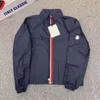 단순한 후드 재킷 남자와 여자 코트 자수 배지 일상적인 캐주얼 럭셔리 스트리트 간단한 패션 코트 바람개비 선 태양 보호 의류