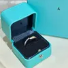 Anillo de diseñador para mujeres anillos de lujo encanto de moda pareja anillo personalidad cien coincidentes aniversario de tendencia aniversario de día de San Valentín regalo muy hermoso