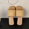 Tofflor lyx varumärke slingback kvinnor tofflor sommar ny mode sexig klänning kvinnor flip flop 2023 fest kvinnor glider låga klackar sandaler g230512