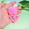 سلاسل المفاتيح HEART POMPOM حرف المفتاح بريق التدرج A-Z الأوليات Alphabet Keyring Women Women Handbag Phone Hig