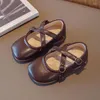 Sapatos planos meninas de couro amarrado Double Buckle Mary Jane Square Toe Designer para crianças bebê menina