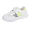 Athletische Outdoor 2023 Sommer Neue Kinder Weiße Schuhe Turnschuhe Atmungsaktive Air Mesh Casual Mode Schuhe für Kinder Heißer Wohnungen Studenten rutschfeste AA230511