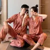 Vêtements de nuit pour hommes Summer Homewear Couple 's Pyjamas Set Short Sleeve Satin Silk Thin Plus Size Loose Men Women Two Piece Suit Casual Tops