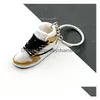 Key Rings Brand 3D Sneaker Chain Creative Shoe Model Keychain Student Sportstijl Hanger Drop Delivery Delivery Dhygw