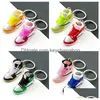 Nyckelringar Märke 3D Sneaker Chain Creative Shoe Model Keychain Student Sport Style Pendant Drop Delivery Jewelry Dhygw