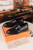 5モデルの新しい豪華なブラックローファーラウンドトートースリップオン春秋ビジネスハンドメイド男性デザイナードレスシューズ無料の男性靴