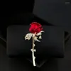 Spille ZY Love Rose Flower Spilla Abito da donna di fascia alta Accessori di lusso Cardigan Pin Corpetto decorativo Gioielli con strass 3867