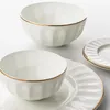 Ensembles de vaisselle Plat complet Ensemble de salle à manger Assiettes Bol à soupe Plateau en porcelaine vintage Plats micro-ondes Plato De Cena Bone China