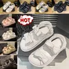 Designer Dad Sandalen Vrouwen Opa Sandaal luxe Slippers cnel Gewatteerde platte Platform sandaal kristal kalf Lederen Slides Dames zomer slipper strand Sliders schoenen