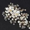 Handgjorda brudhårtillbehör Blommaformade Crystal Pearl Twisted Bead Hair Band Mjuk hårkedja Bröllopstillbehör Hårtillbehör Partihandel