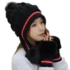Beralar Shrink 2pcs/Set Güzel Soğuk Kış Kadınlar Şapka Mittens Kit Yıkanabilir Yün İplik Eldivenleri Açık hava için büyük ponponlar