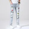 Männer Jeans Männer Slim 2023 Stretch Ripped Stickerei Gedruckt Casual Denim Hosen Streetwear Herren Hosen Blau Schwarz Weiß