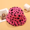 Beretten Vintage Fluffy Embet Hat Leopard Print Plush Fisherman Cap Ooorbescherming Wijd richthoed bedekken Gezicht warm