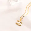 18k Gold Plated Luxury Designer Halsband för kvinnor Brand Pearl Letter Pendant Choker Chain Halsband smycken Tillbehör Hög kvalitet