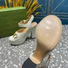 Sandales à plate-forme pour femmes Designer de luxe Retro Disco Shoes Cuir véritable Quincaillerie dorée