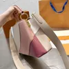 Lüks Tote Çanta Moda Bayanlar Omuz Çantası 4 Renk Dikiş Stili Büyük Kapasiteli Çanta Trend Alışveriş Sokak Çekim Olması Gereken Cüzdan XB50040