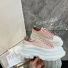Nowe damskie męskie designerka trampka koronkowa oryginalne skórzane trampki moda damska swobodna projektant Sneaker2023