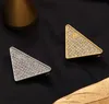 Beroemde ontwerpbriefbriefbroches vervagen nooit 18K vergulde zilverplaten roestvrijstalen charme broche driehoek markeren ingelegde kristal bruiloft sieraden accessoire