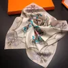 Foulards de créateur de marque 50cm 50cm feuilles éléphant nom de famille vent 100% soie professionnel petit foulard carré219t