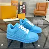 2023 Luxury kwaliteit heren dames platte sneakers lage panda wit zwart grijs mist drie roze unc syracuse anti-chinese olijfgai comfortabele casual sneakers voor mannen vrouwen