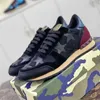 Designer de luxe Valentin chaussures marque vltnitys chaussures décontractées hommes femme chaussures en cuir véritable sport chaussures de camouflage chaussures de course en plein air baskets à rivets de mode