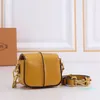 lederen schoudertas dames 2023 kleine vierkante zak retro vaste kleur auto stiksel multifunctionele grote capaciteit crossbody tas