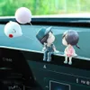 Nouveau 2023 voiture décoration mignon dessin animé Couples figurine Figurines ballon ornement Auto intérieur tableau de bord accessoires pour les filles