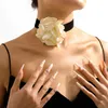 Élégant romantique flocage tissu rose bracelet femme rétro personnalité fleur collier
