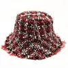 Bérets filles noir rouge à carreaux chapeau seau Mini paillettes hiver Beige pêcheur chapeaux femmes Plaid Tweed avec bords bruts