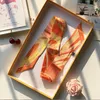 23Style Silk Scarf Handväskor Kvinnor Väskor Letter Flower Scraves Toppklass Huvud Hår Bandeau Silk Neck Bow Handbag Scarf Neckerchief