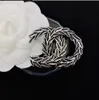 20 -stylowe podwójne litery projektanta broszki do mody diamentowej wkładki broszka broszka pin pin kobiet biżuteria ślubna akcesorium