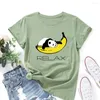 T-shirts pour femmes se détendre sieste Panda dormir sur banane graphique T-Shirt pour femmes mignon ours T-Shirt été coton à manches courtes hauts