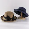Breda brim hattar sommarsol hatt damer beanie kvinnlig designer vanlig elegant bredbrimmad 2023 bow kupol panama halm strand