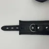 Massaggio Schiavo Pelle Bondage Cinturino Imbracatura di Manette Collare Restrizioni con Catena di Metallo per Bdsm Adulti Trazione Flirt Giochi di Sesso