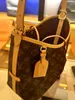 Carryall PM Women S Shourdled Designers Crossbody高品質のハンドバッグ女性財布ショッピングトートバッグCarryall 2023 New