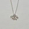 Pendant Necklaces Elegant Temperament Female Flower Necklace Jewelry Fashion Hollow Lotus For Women Collier Feminino Accessories