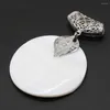 Charms Produto Pingente de casca redonda de pedra natural simples pode ser usado para jóias de charme de decoração personalizadas de design de bricolage