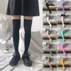 Kvinnliga strumpor japanska sammet kalv klassisk all-match jk svartvitt rör över knähög elasticitet flickor kan bära under säsonger