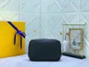 プリントグリッドラバトリーバッグデザイナートートショート距離旅行バッグさまざまなサイズの豪華な化粧品バッグ荷物室に簡単に収まることができます