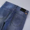 Мужские джинсы Дизайнерские роскошные мужские джинсы синие классические стираные вышитые простые эластичные износостойкие молодежные повседневные брюки из износостойкой ткани CXXJ