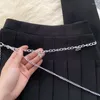 Il lavoro veste la gonna a pieghe della gonna a pieghe del blazer della catena del diamante brillante uniforme nera della ragazza alla moda