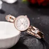 Orologi da polso Moda Donna Orologio casual semplice Elegante quadrante rotondo Cinturino in lega per ragazze Party K2