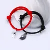 Bracelets de charme 2pcs/conjunto de moda tai chi chi preto e branco Bracelete magnético de dois lados Presente de joias de corda de corda de amizade