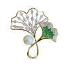 Brooches Elegant Zircon Pearl Gold Plated Gingko Leaf Luxury Design Plant Corsage Female Clothing Pin Accessories Broche