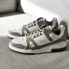 2023 hete zomer ademende klassieke heren dames casual schoenen trainer designer sneakers afdrukken laag uitgesneden groen rood zwart wit loopschoen 39-44 m029